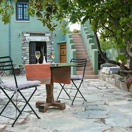 Guest house αrnica Montana Tsagarada